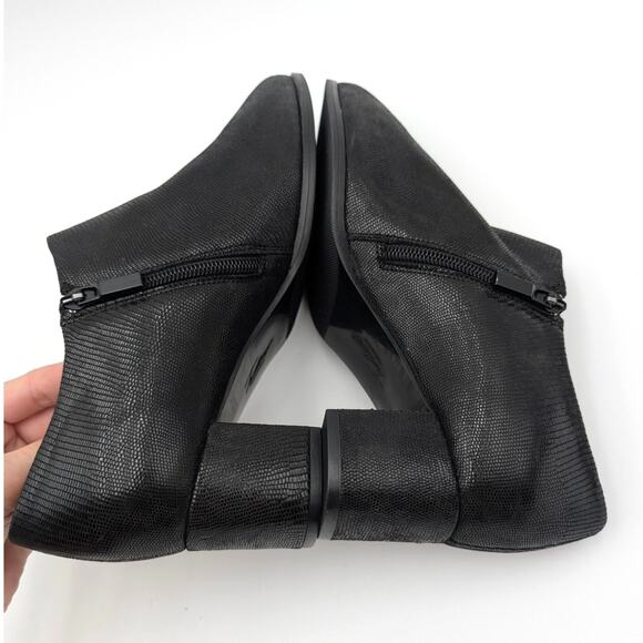 Trotters Keegan Heel Pump Women's T2059-008 Side Zip Black Size US9W EU40 - Picture 5 of 11